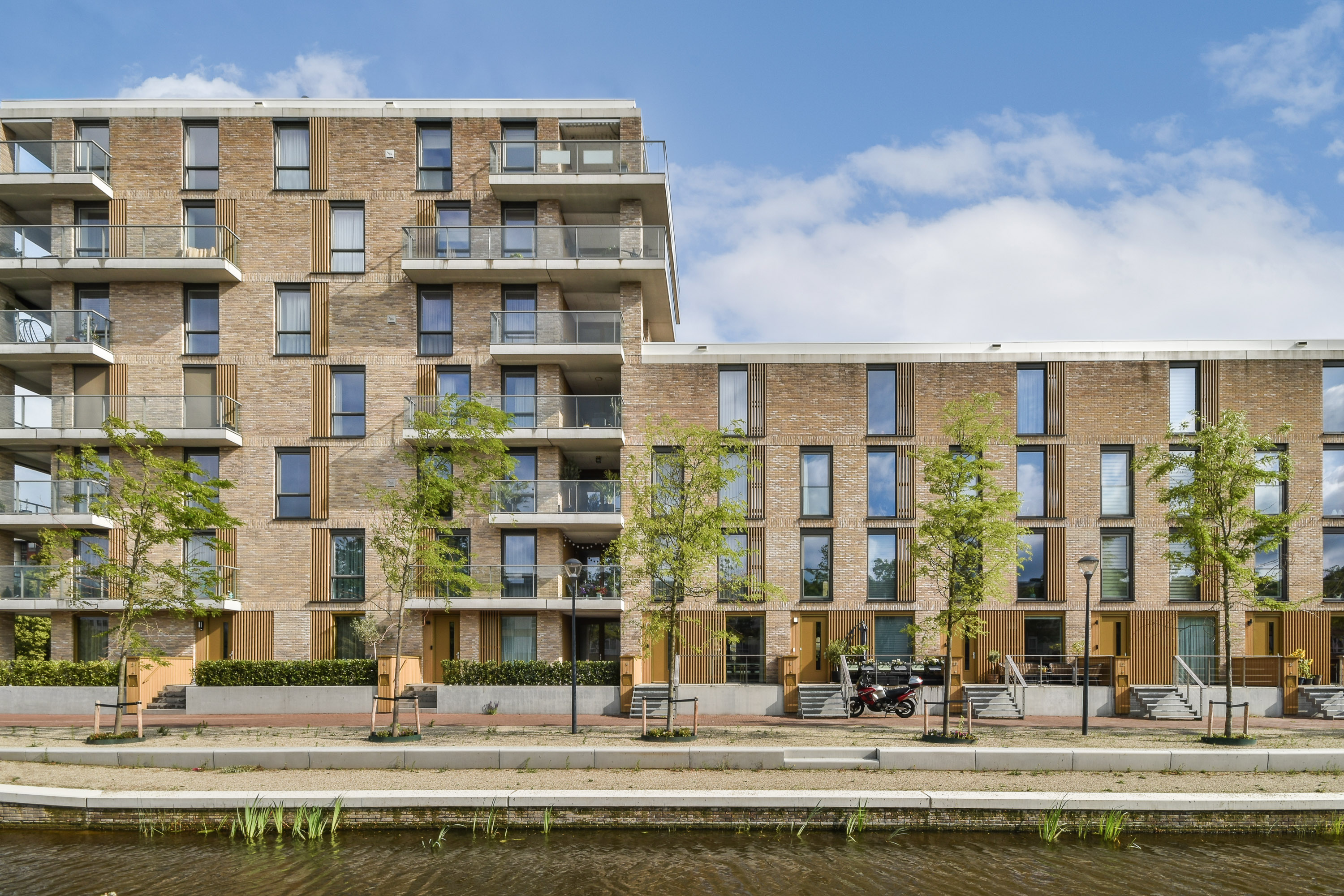 Floris van Adrichemkade 6