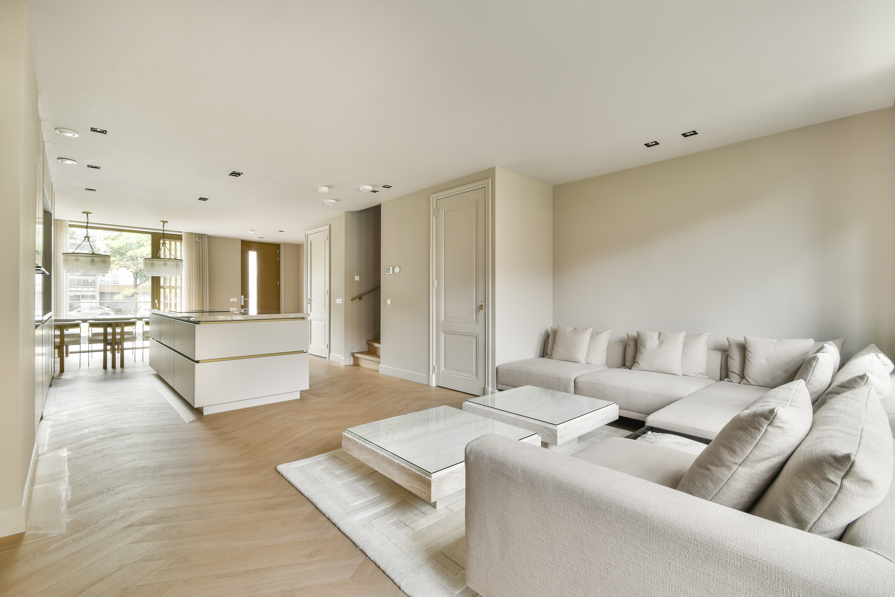 Floris van Adrichemkade 6