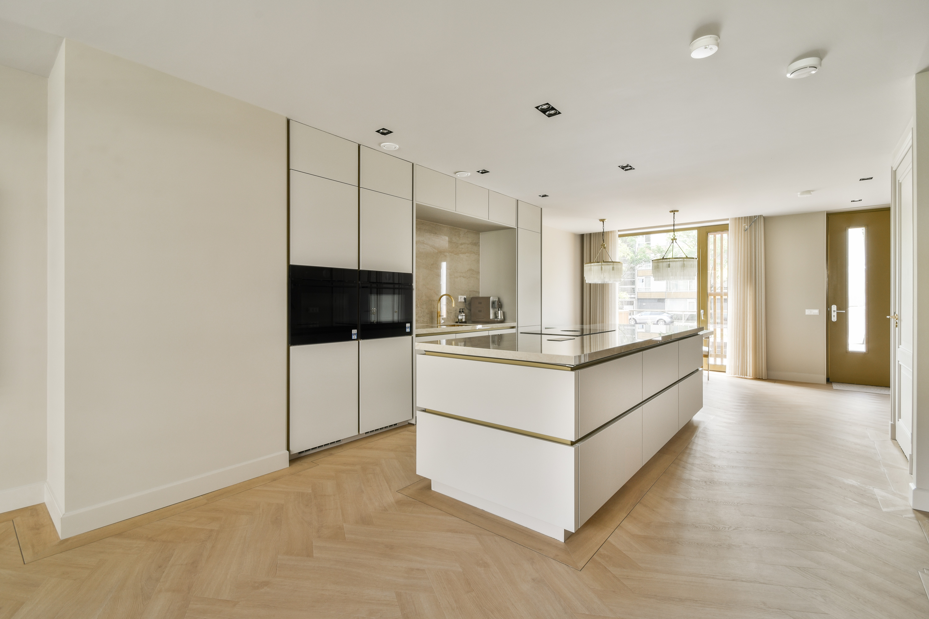 Floris van Adrichemkade 6