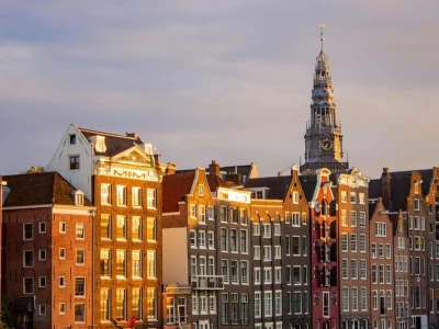 Hoe kies je een makelaar met persoonlijke begeleiding in Amsterdam