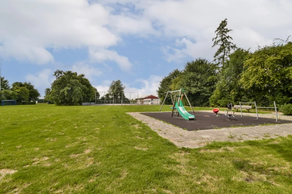 Nieuwerkerkerstraat 12